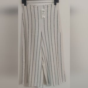 BAR III pants in small and medium C1